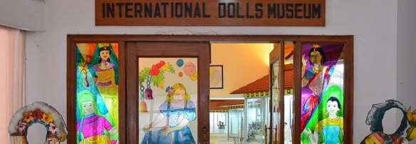 International-Dolls-Museum.jpg